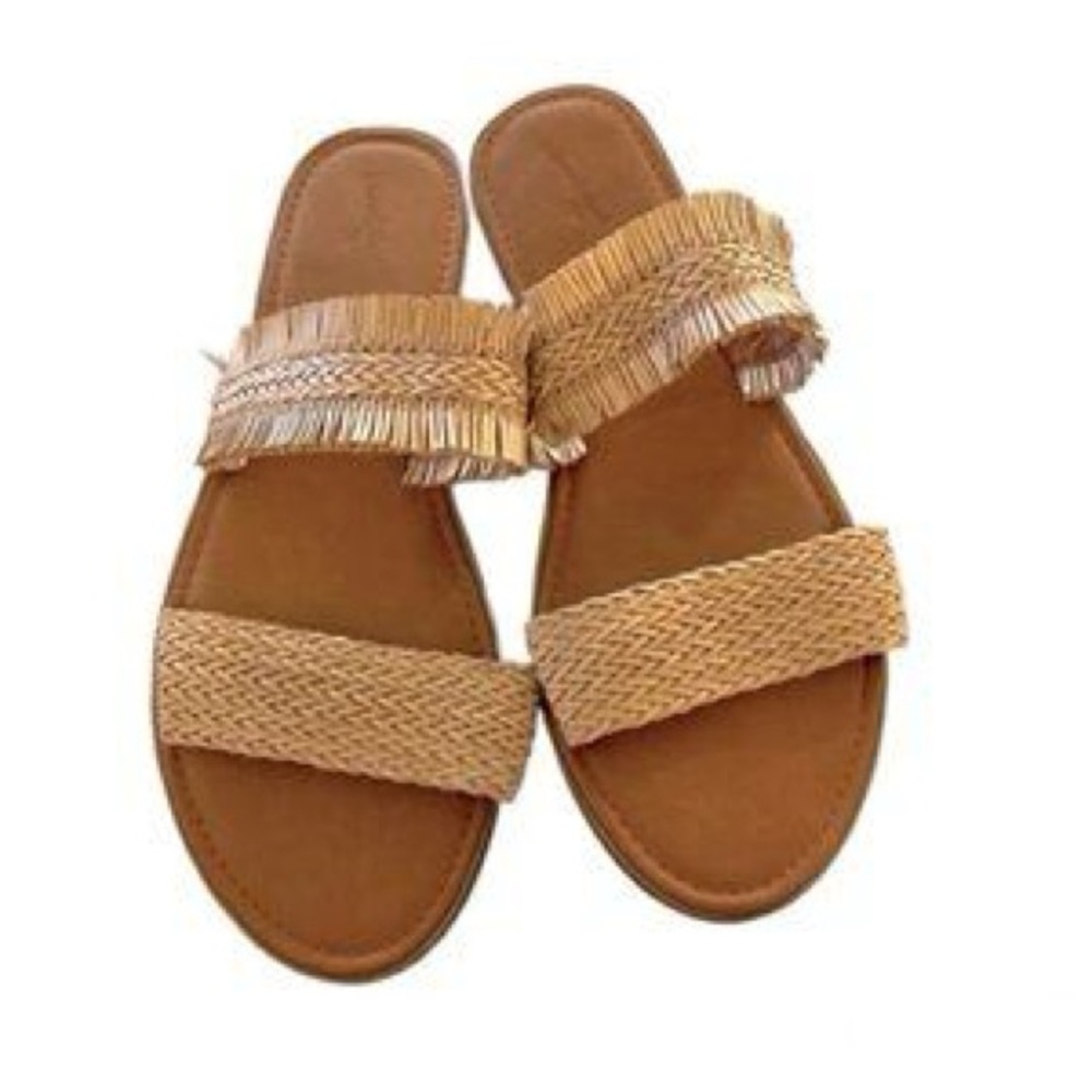Universal Thread Tan Sandals Minimalist Design
